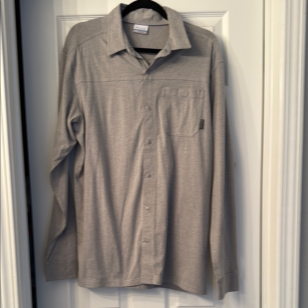 2 Mens Long Sleeved Columbia shirts